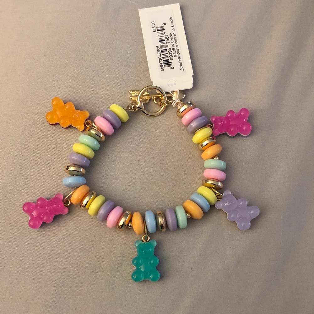 Betsey Johnson Gold Tone & Multi Color Beaded Bracelet Gummy Bear Charms NWT - Picture 3 of 12